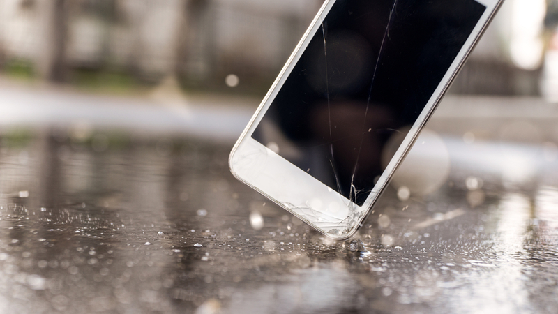 Always Dropping Your Phone? Apple’s Next Idea Could Help You