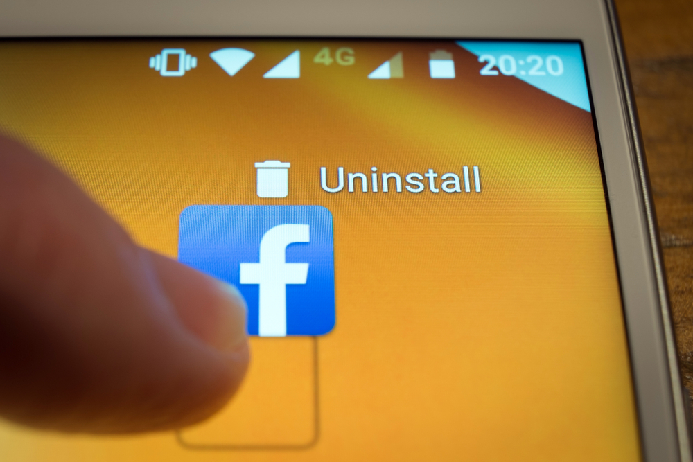 How to uninstall applications on Android